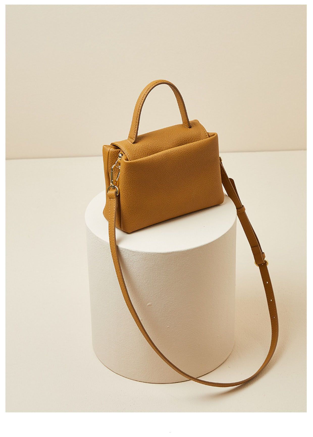 2025 Designer's New Multi functional Retro Crossbody Bag Women's Genuine Leather Shoulder Bag Handheld Mini Bag