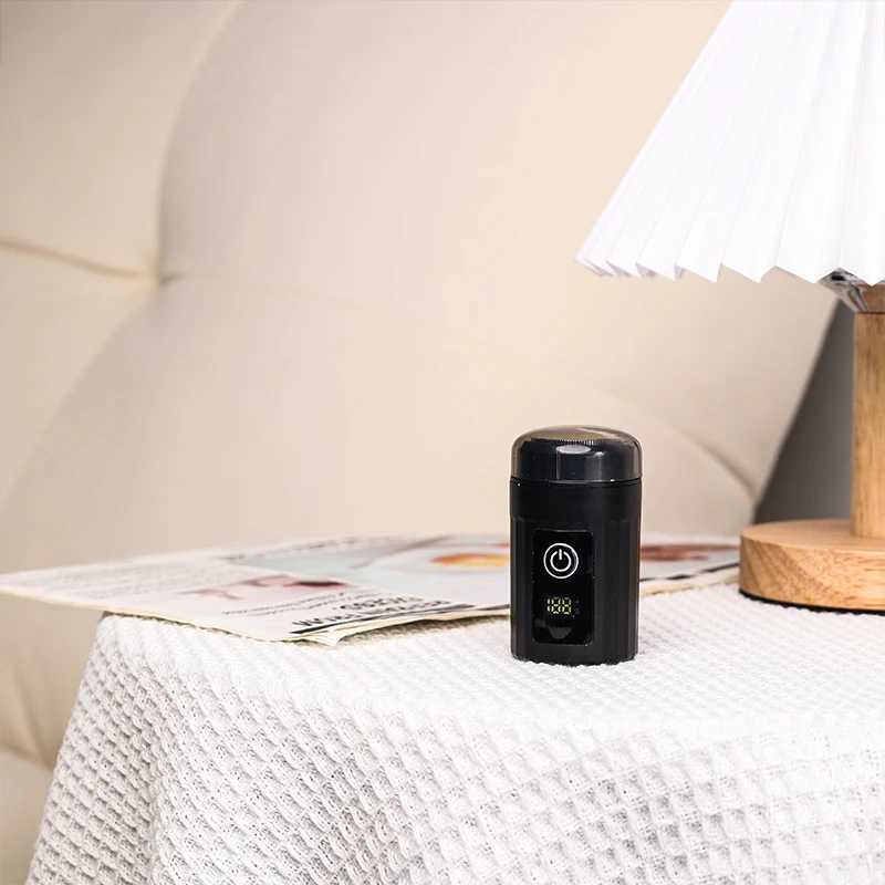 Shaver USB charging mini electric razor for men portable small flying saucer head beard trimmer L251124