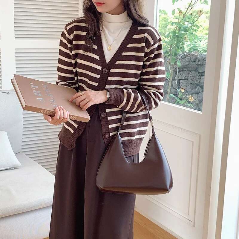 Korean Version Niche Design High-End Sensory Women's Shoulder Bag Fashionable Versatile Handbag