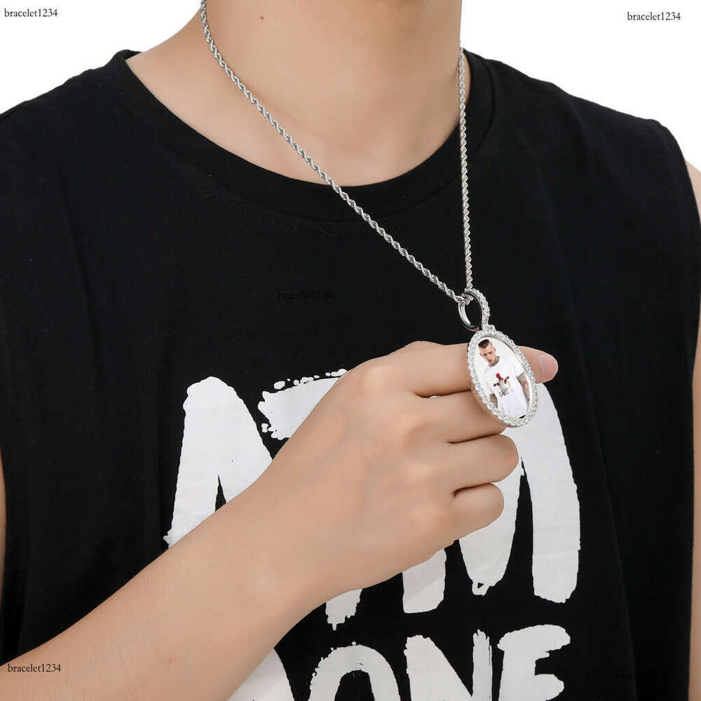 Luxury designer new products can carry photos. Hip hop style, gold plated, ice encrusted VVS Moissanite. Oval frame pendant necklace free shipping