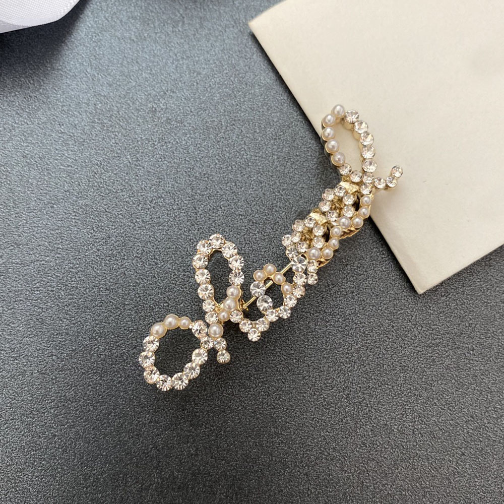 Hot Sell Pins Designer Brooch Letter Crystal High quality Metal Brooch Rectangle Lapel Pin Brooches for Women Jewelry Accessories Family Couple Gift Clothes Pins