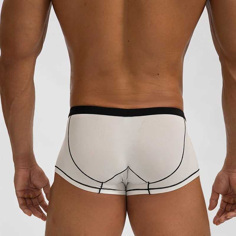 New Arrival Thin seamless mens boxer ice silk mens underwear quick drying boxer shorts underwear mens luxurious sexy U-shaped raised pocket underwear 