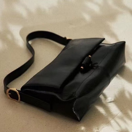 Korean Version Of Niche Casual Underarm Bag New Soft Leather Fashionable Shoulder Bag High Texture Large Capacity Black Designer Handbag