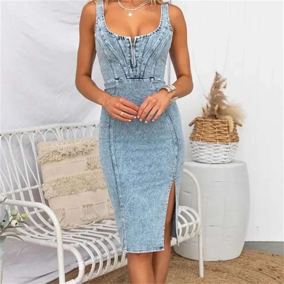 Women's Sexy New Halter Denim Dresses 2024 Summer U Neck Fashion Sleeveless Slim Fit Wrap Hip Retro Female Party Split Vestidos