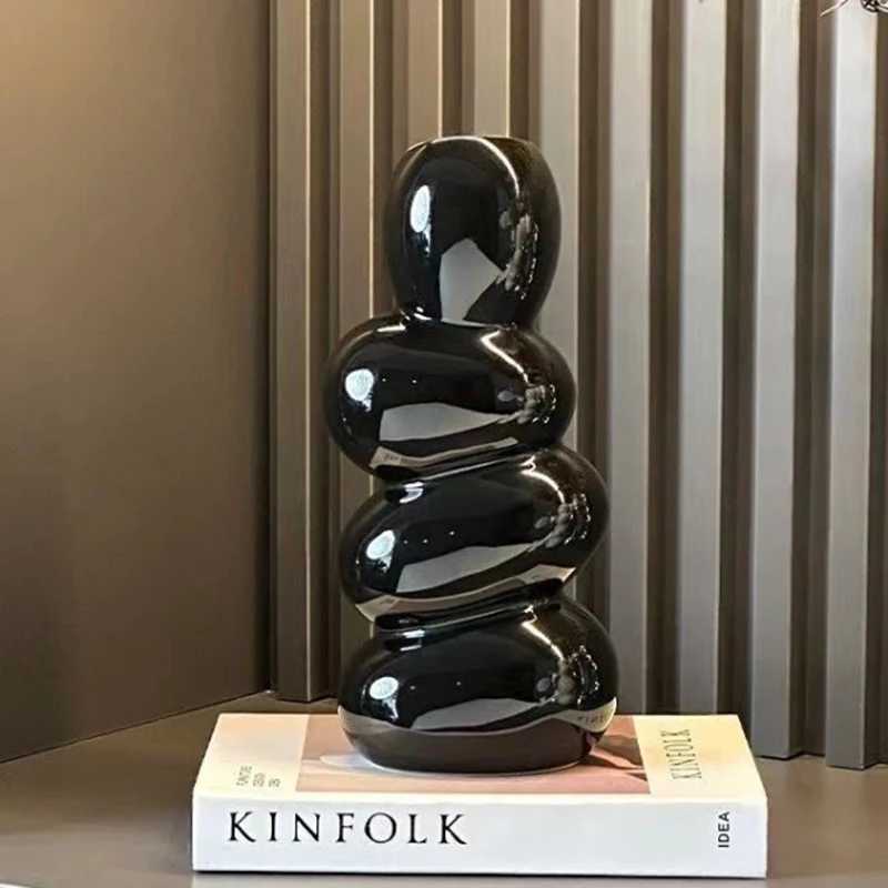 Nordic Vases Flowerpot Ceramic Flower Bottle Luxury Living Room Flower Vase Creative Aesthetic Table Decoration Home Accessories C251124