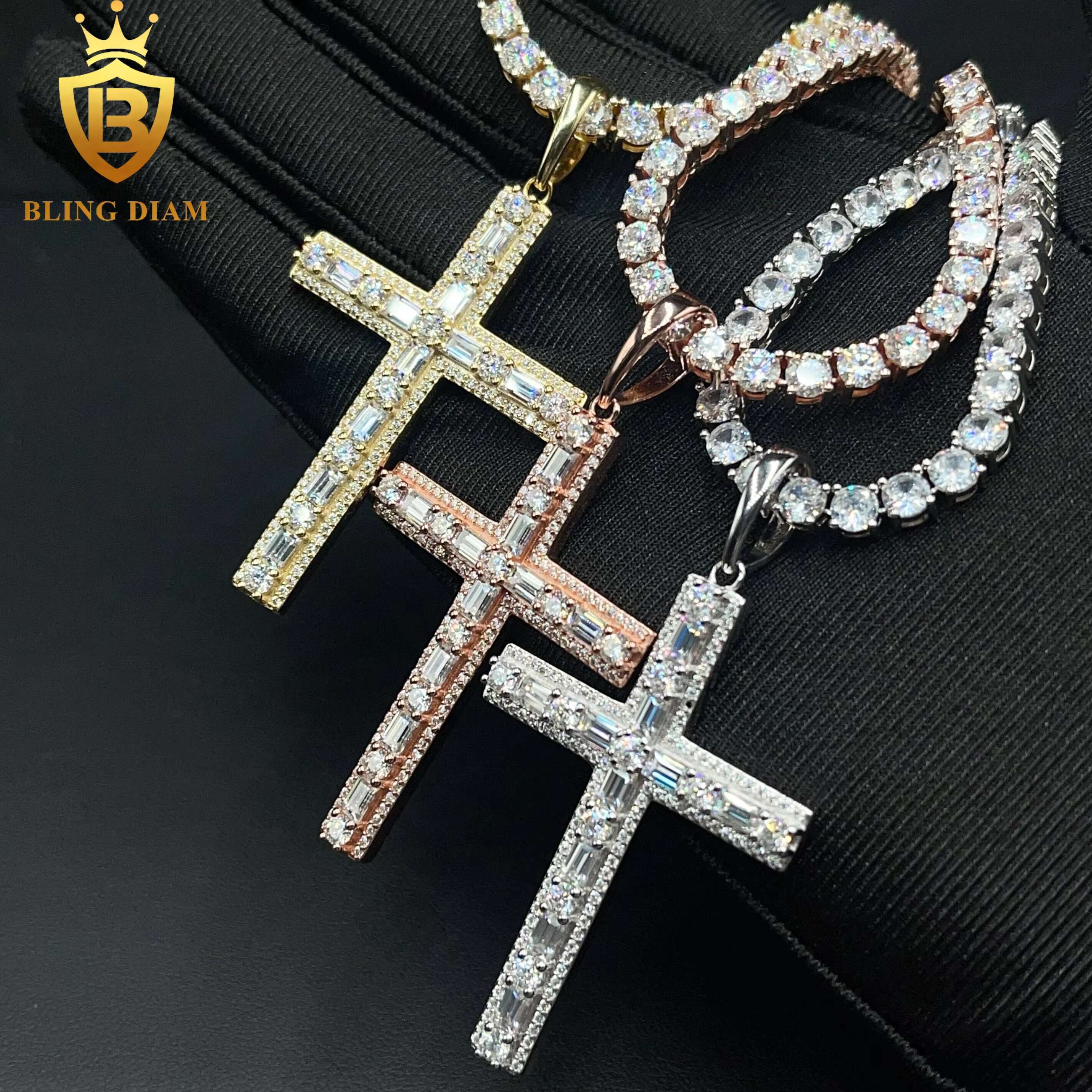 New Custom Hip Hop Jewelry VVS Moissanite Diamond Iced Out 925 Silver Cross Pendant Necklace