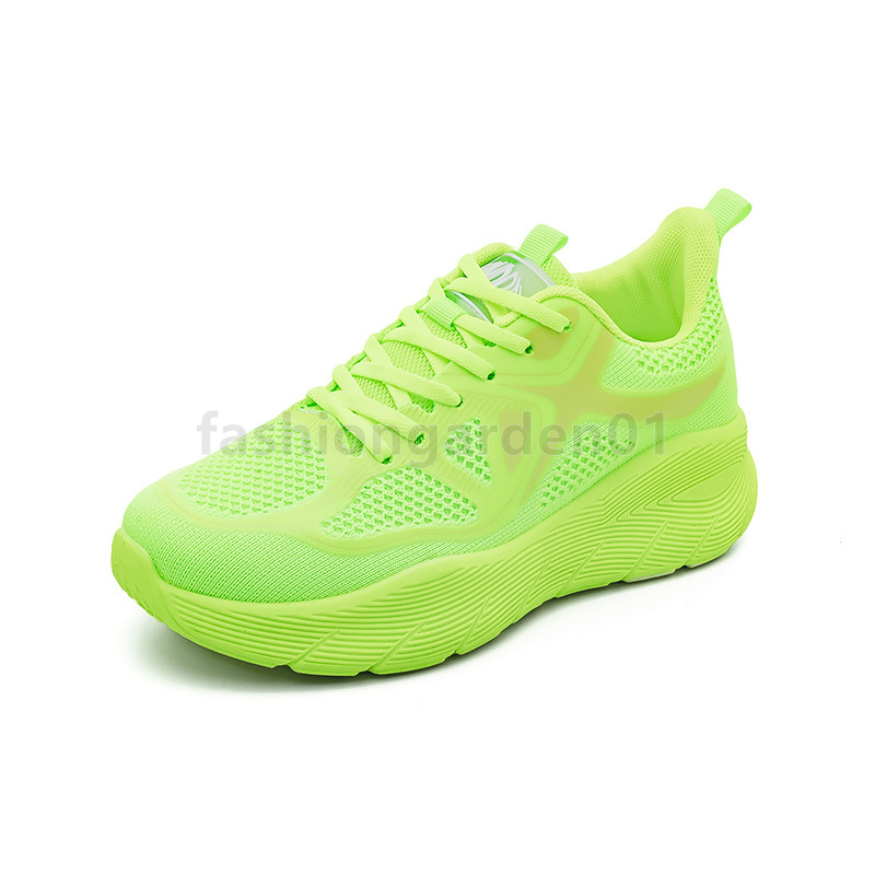 Free Shipping Designer Running Shoes Mens Trainers Sneakers Womens Iridescent flying Mesh Weaver Breathable Comfortable Casual Sports Platform Outdoor