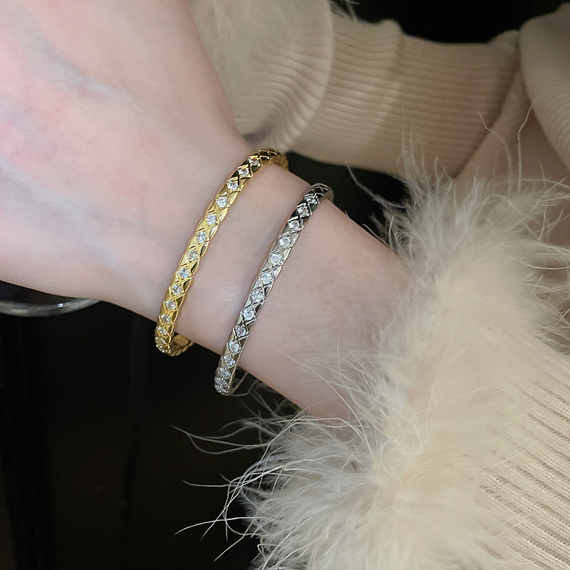 Real Gold Plated Zircon Open Fashion Versatile Commuting Bracelet for Women Elegant Niche Jewelry Light Luxury High-end Feel - view 3
