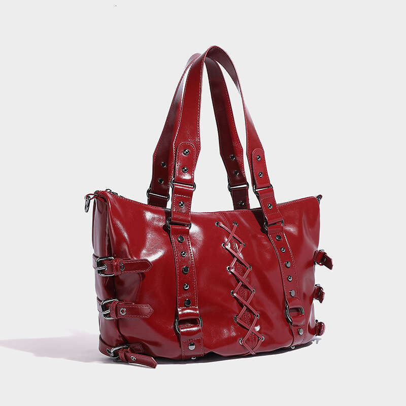 Designer Women's Bags Designer Strap Punk Rivet Design Handheld Tote Autumn/Winter New Large Capacity Commuter Shoulder Underarm Bag