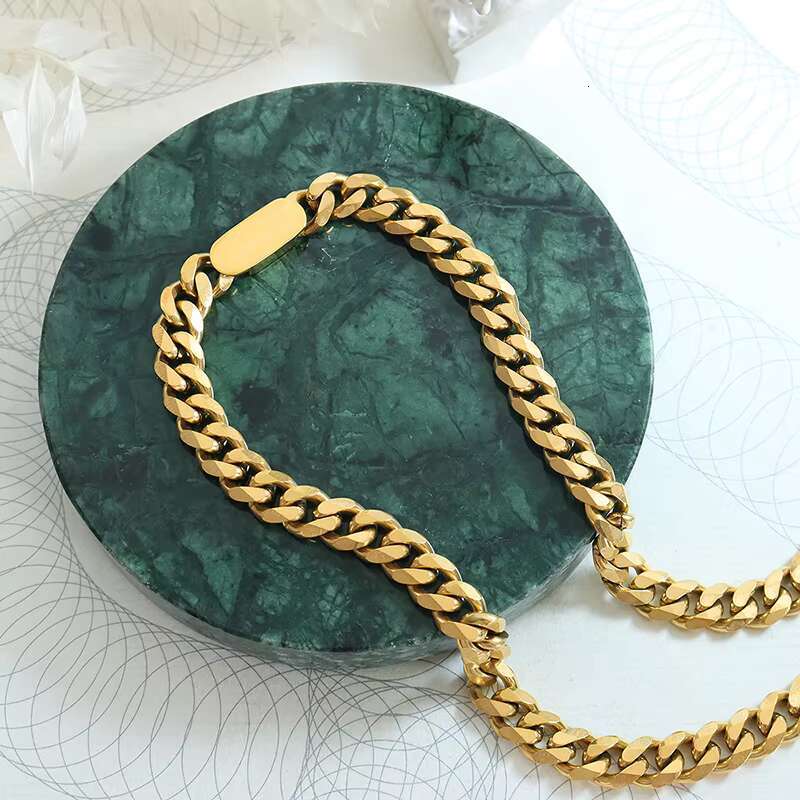 Cool Hip Hop Stainless Steel Cuban Chain Necklace Gold Plated Bracelet Sets Fashionable Accessories for Wedding Party Engagement