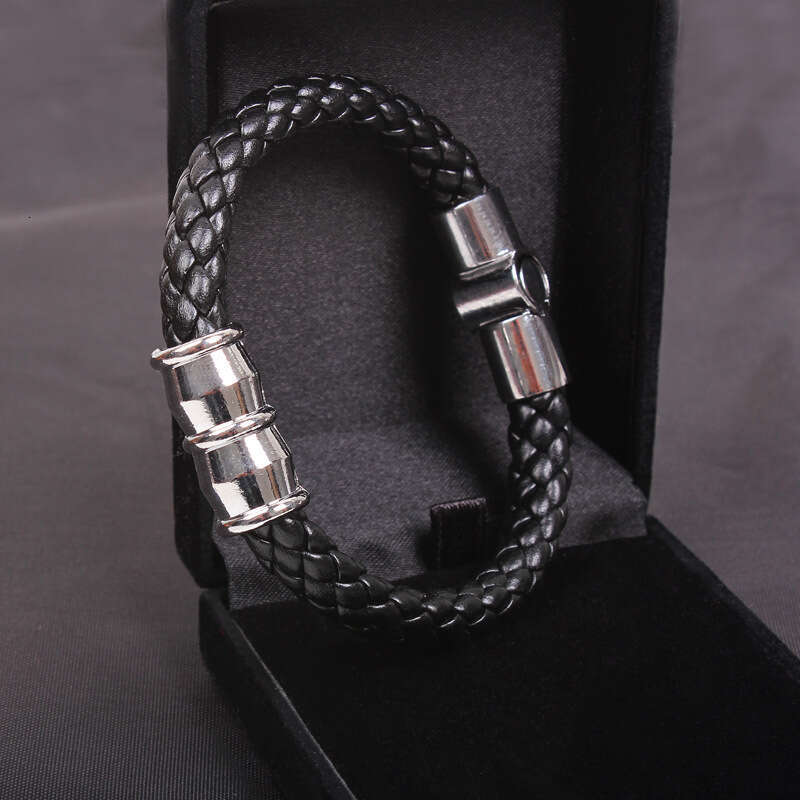 Korean version jewelry men's titanium steel bracelet, punk style snake weave leather bracelet physical store