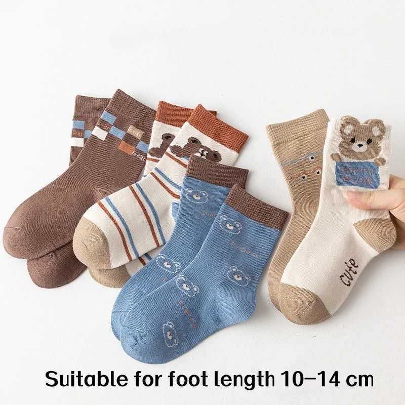 5 Pairs of Socks with a Lively Bear Pattern SkinFriendlya ndN onBindingSu itablefo rBo thBo ysan dGi rlsWi nterTh ermalSo cksfo rBa biesAg G251124