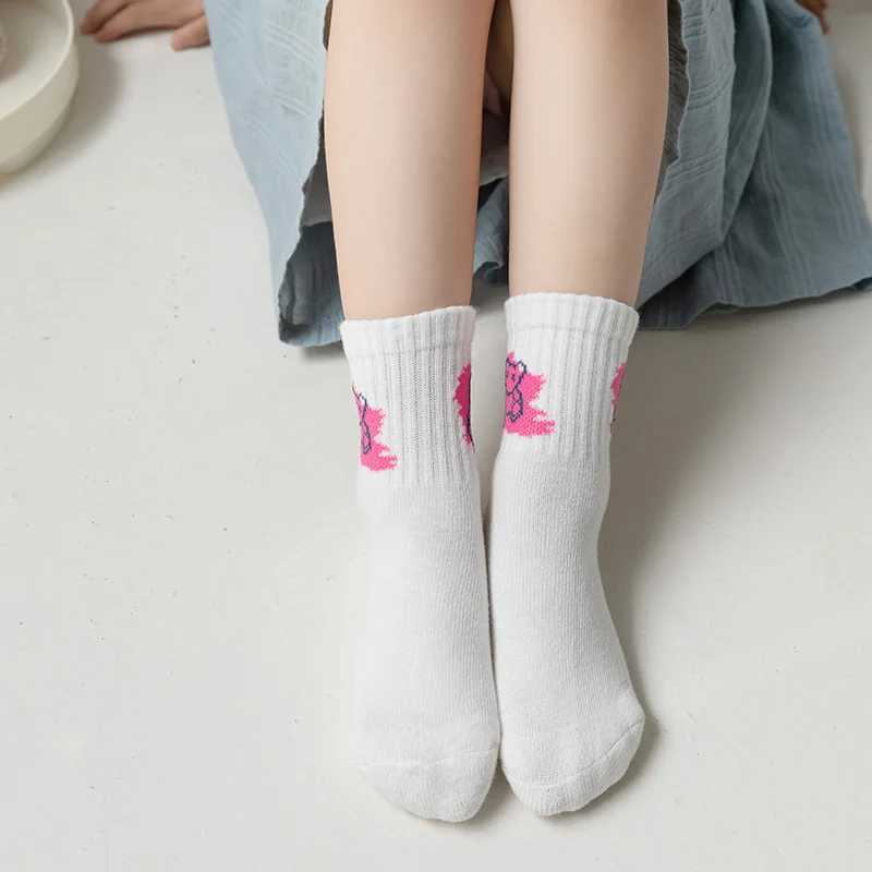 Five pairs of girls autumn and winter soft and skin-friendly warm and trendy doodle loop socks short socks G251124