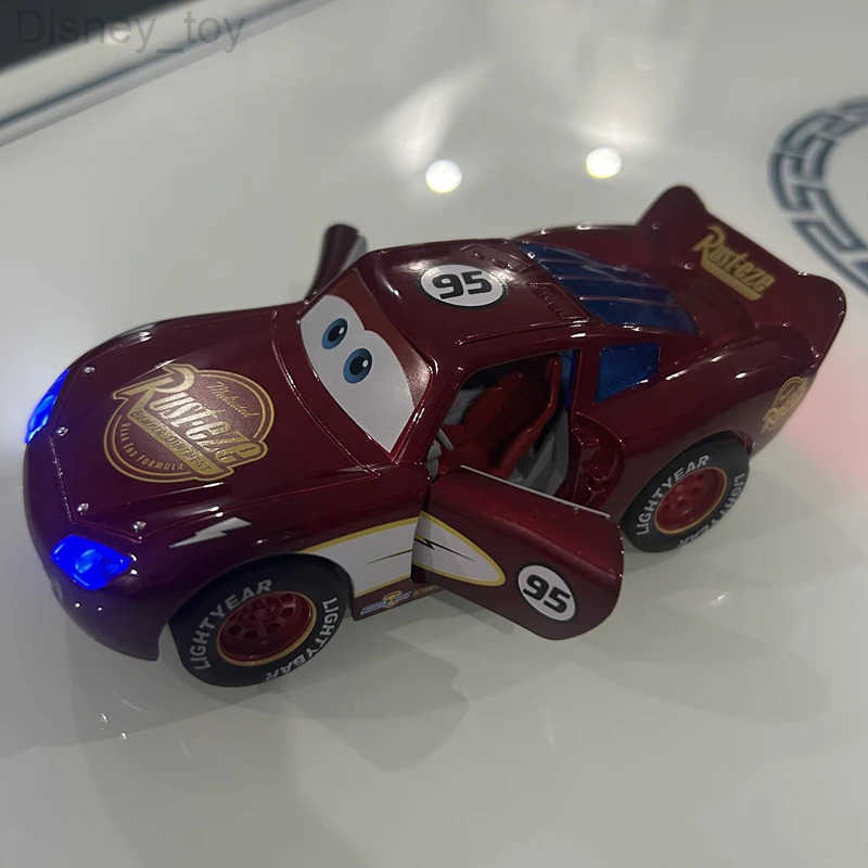 Disney Toy Story 3 Model Car Lightning Mcqueen Metal Diecast With Lights Inertial Pull-Back Wheel Spit Out Your Tongue Cars Toys H251124
