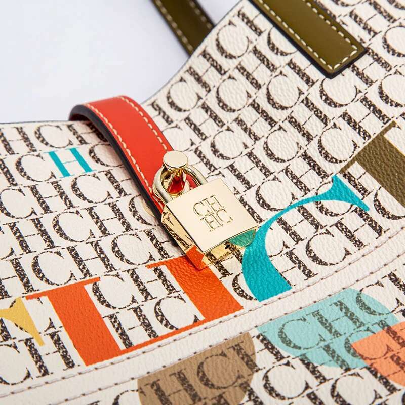 Retro Large Capacity Shoulder For Women's Work 2024 Seasons New Leisure Personalized Tote Fashion Underarm Bag