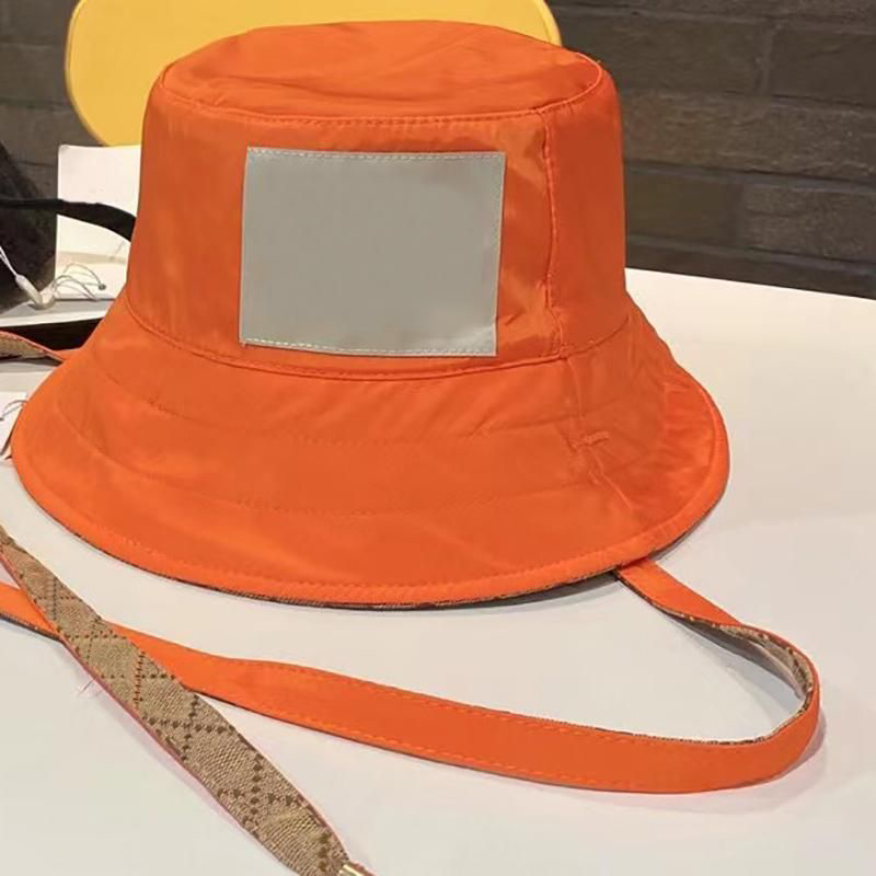 Wide Brim Hats Man Woman Bucket Hat Designer Sun Women Strap Adjustable Caps Front Back Wear Breathable Traveling Summer Protection Casquett