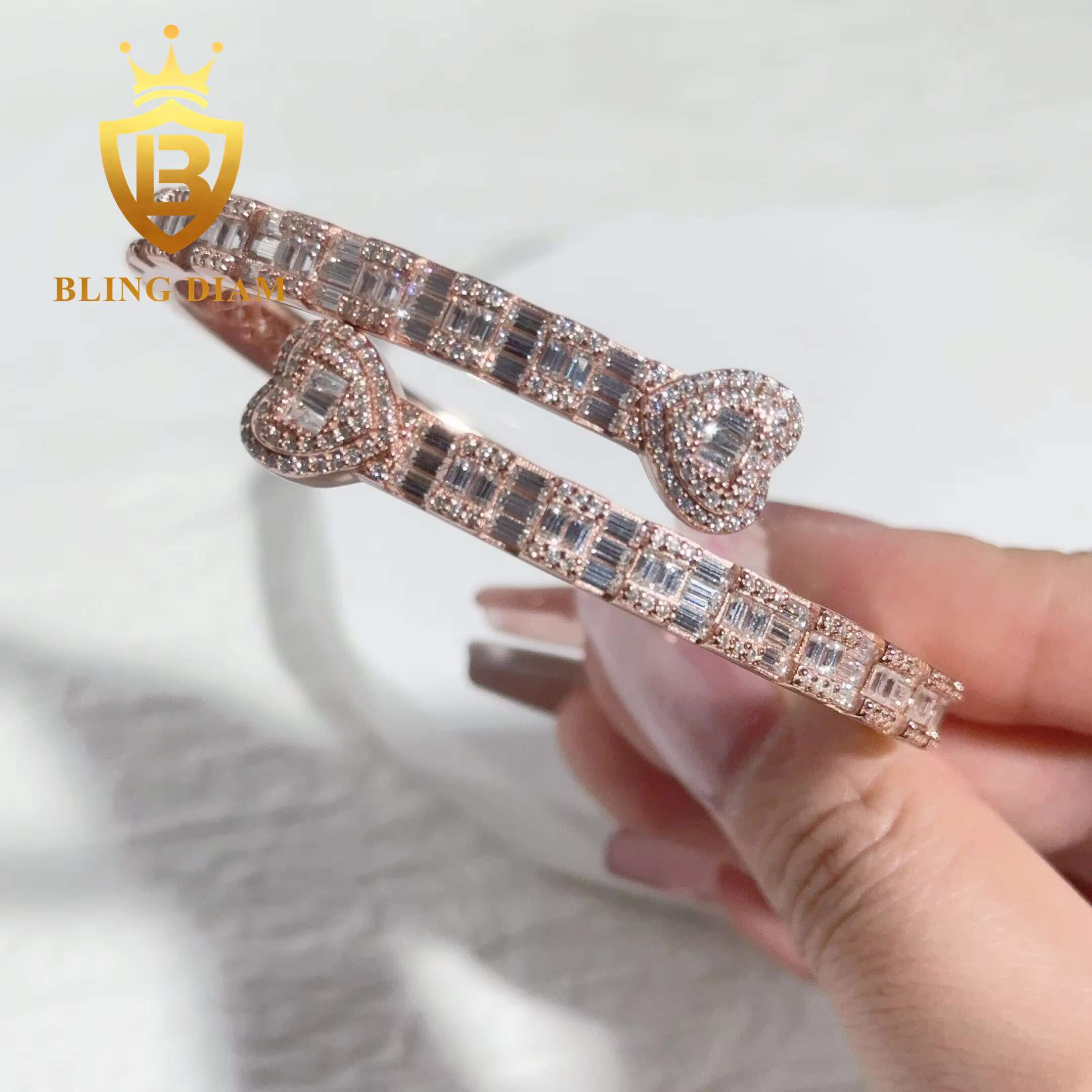 High End 925 Sterling Silver Heart Iced Out Moissanite Bangle Hip Hop Jewelry Baguette Cut Diamond Bangle Pass Diamond Tester