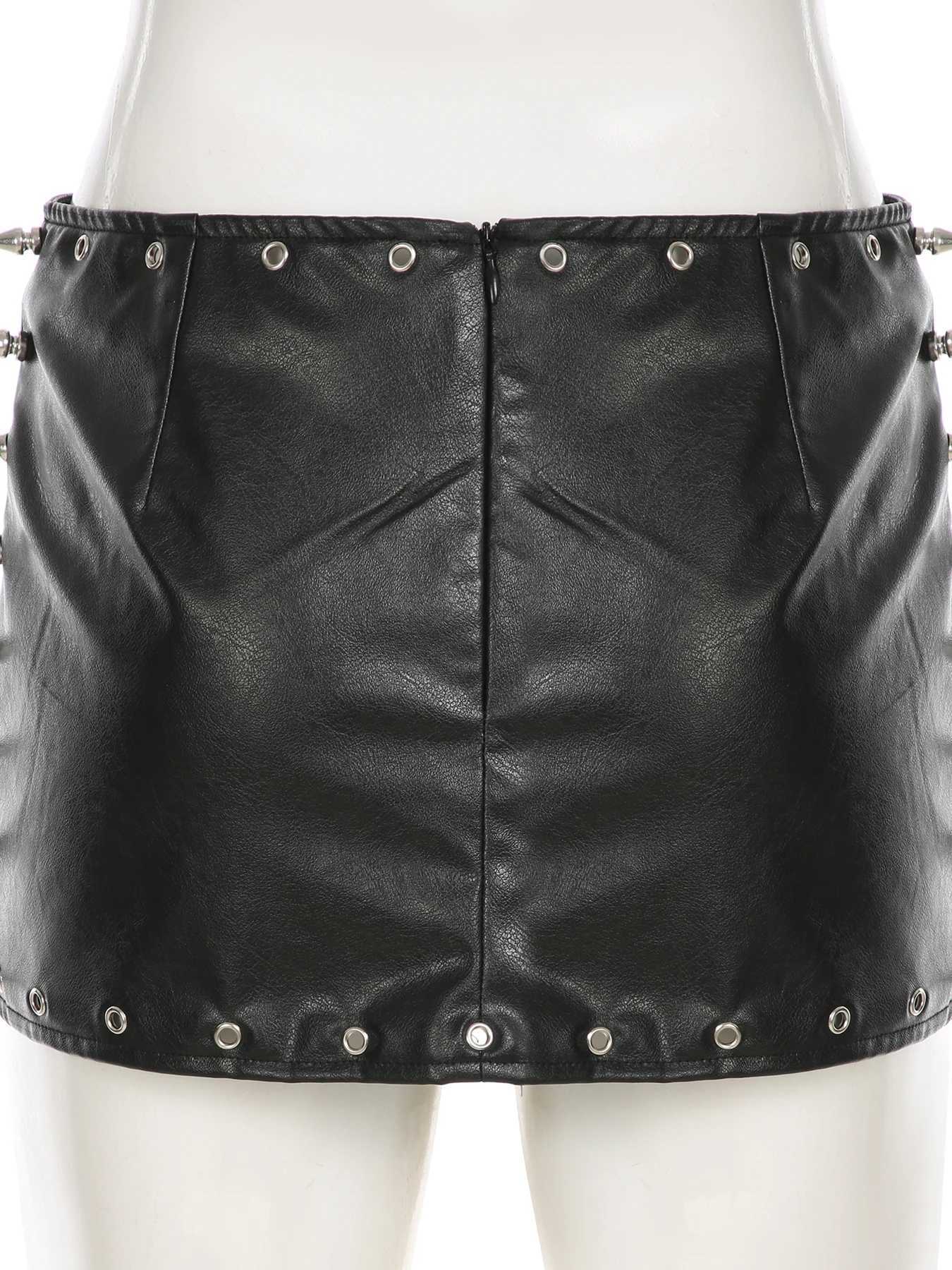 IAMSURE Dark sexy ultra-thin rivet Bodycon skiing Gothic low waist super mini skiing womens summer fashion streetwear women M250424