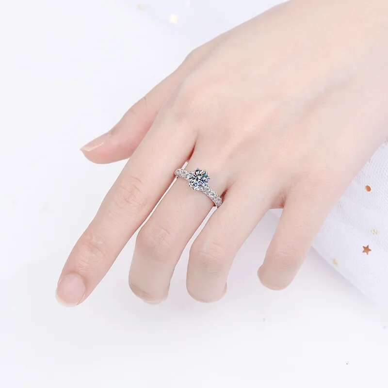 KNOBSPIN Moissanite Rings 1ct White Gold plated Sterling Silver D VVS1 Lab Diamond with GRA Fine Jewelry Wedding Ring for Women