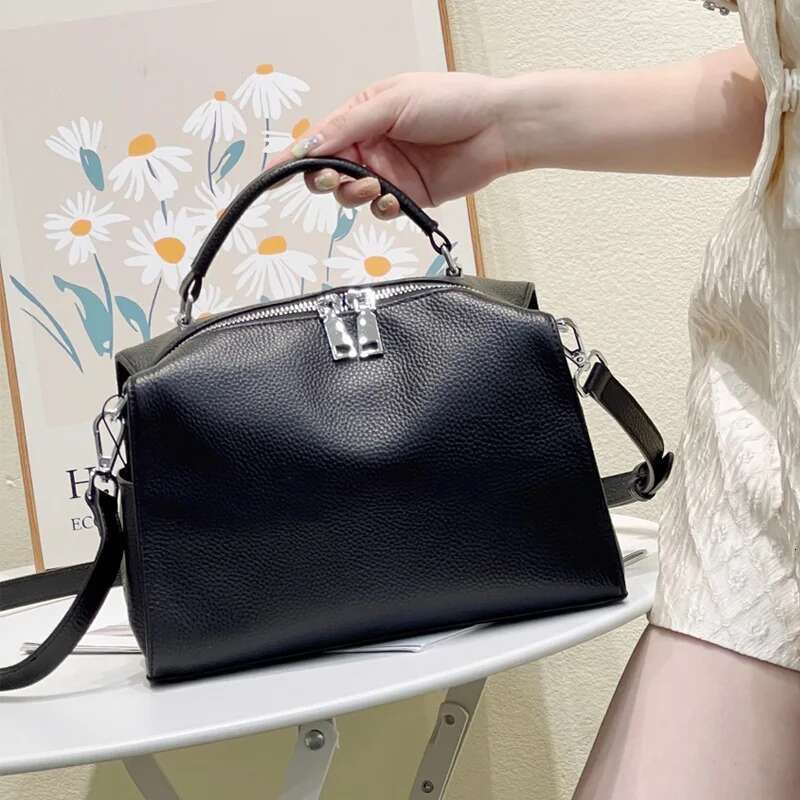 Genuine Large Capacity Women's Shoulder Crossbody Soft Leather Ladies Small Bag