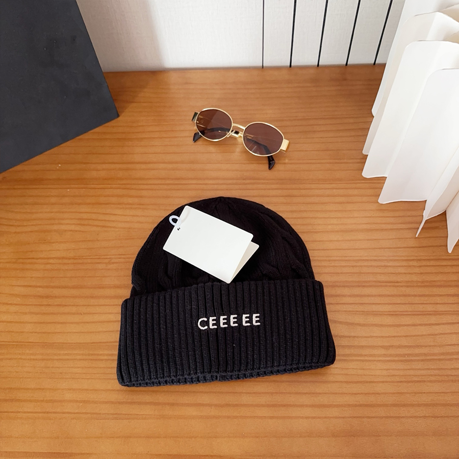 Designer Knitted Hats Beanie Stylish Unisex Wool Acrylic Blend Soft Warm Stripes Precision Letter Embroidery Elasticized Cuff Fine Gauge Knit Classic Winter