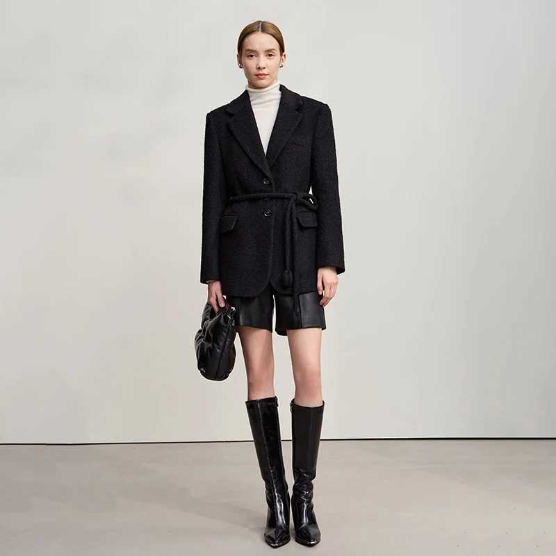 Amii Double-sided Wool Coat Woman Loose Solid Warm 2025 Winter Coat Female New Versatile Single Breasted With Belt Top 12554032 J251124
