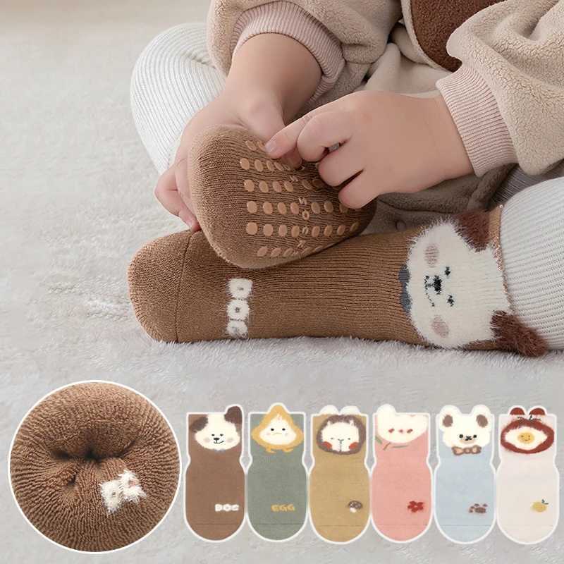 3 Pairs Winter Thickened Cute Animal Anti-Slip Socks for Children 0-5 Years Old Cozy Footwear with Adorable Design G251124