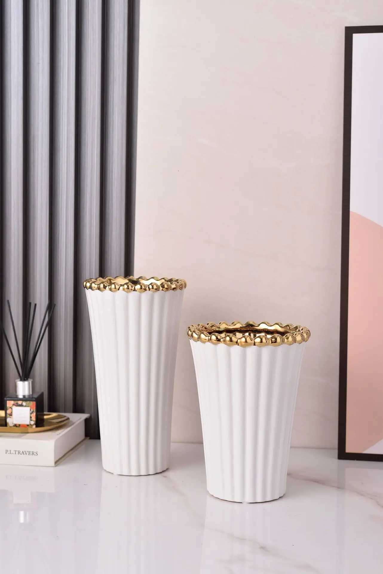 Modern luxury ceramic vase gold black white crown electroplated ceramic vase floral ware home decoration ornaments C251124