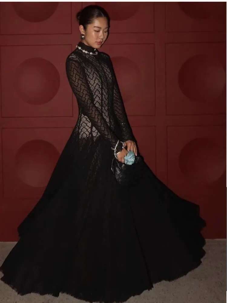 DEAT Elegant Lace Gauze Spliced Half High Collar Solid Color Draped Girdling Women's Evening Dresses 2025 Spring New 15Dz247