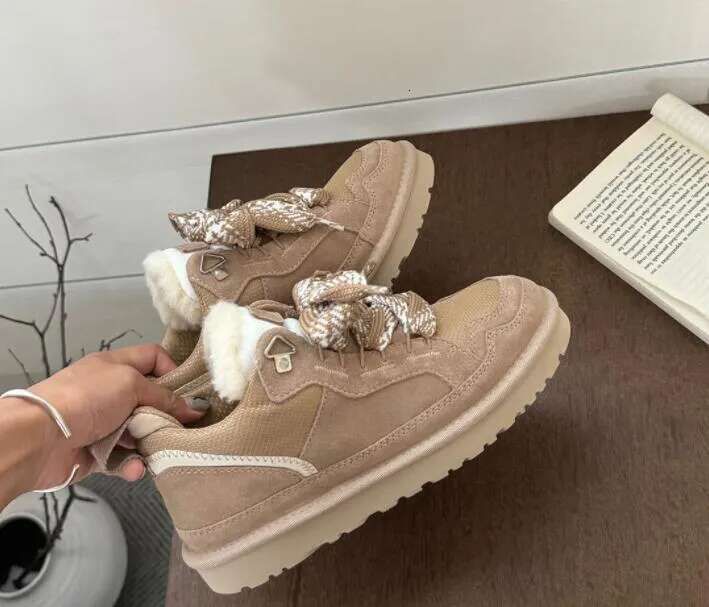 Classic Winter Casual Shoes Women Snow Boots Sheepskin Sport Casual Boots Non-Slip Cotton Shoes Plush shoes