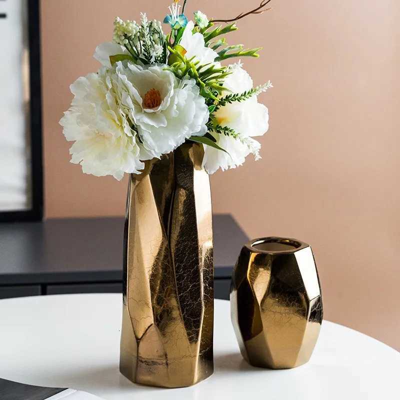 Nordic Light Luxury Gold Geometric Irregular Vase European and American Electroplated Ceramic Dry Flower Decoration Ornaments C251124