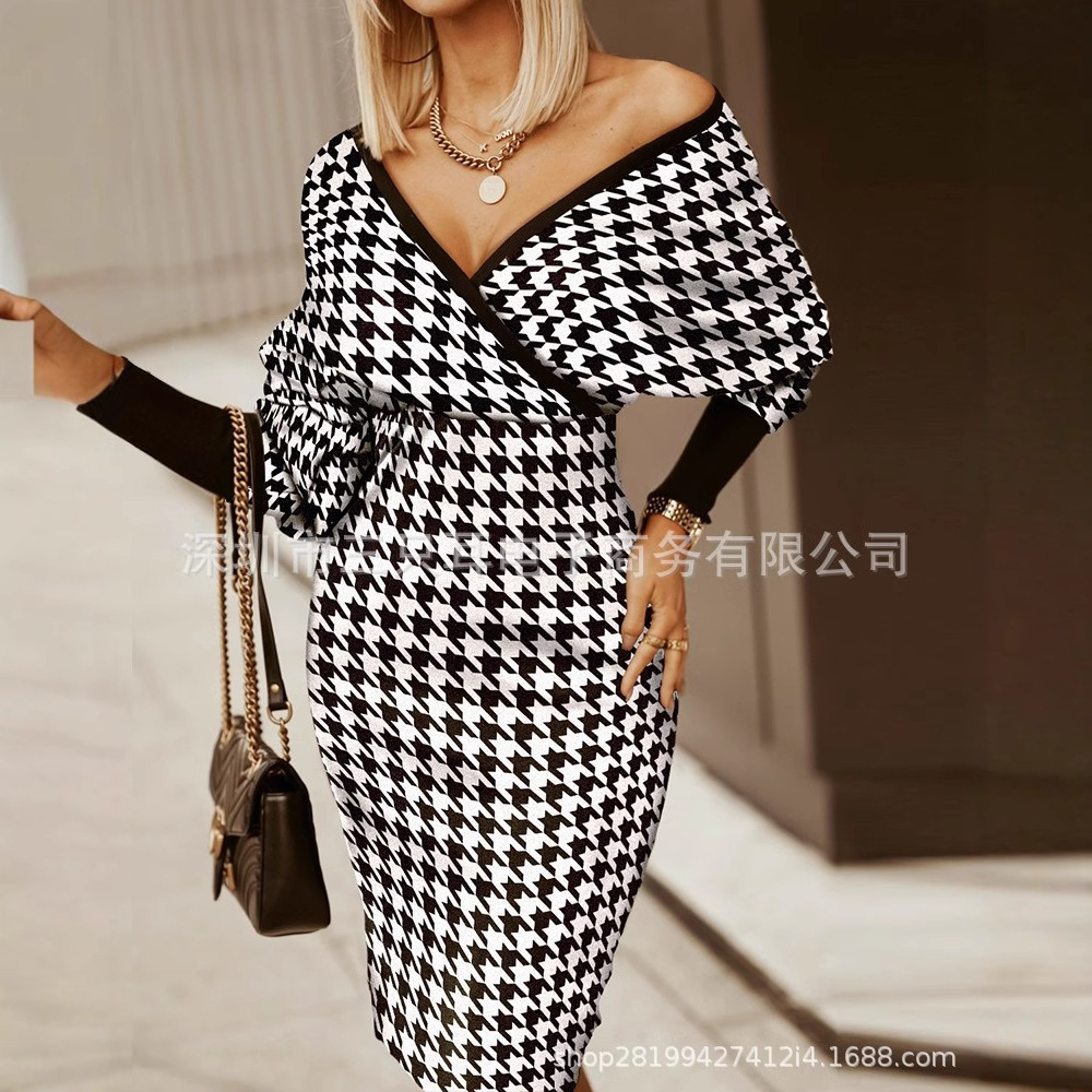 Aw2021 V-neck geometric print tight bag hip medium length dress women