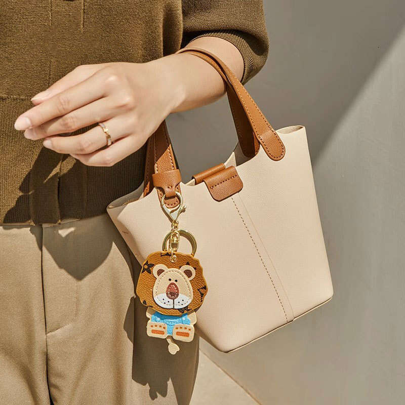 Light Luxury New Summer Basket Women S Crossbody Versatile Handheld Bucket Bag