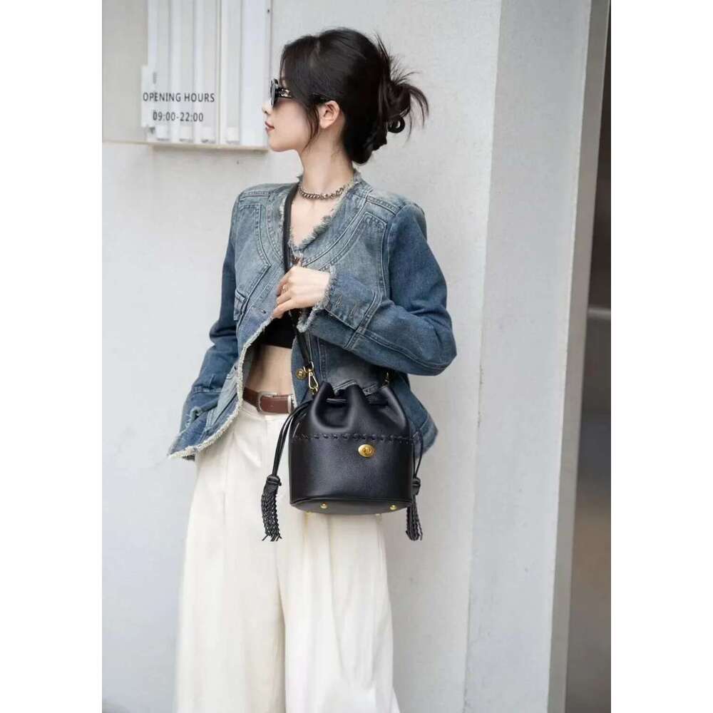 Designer Bag New Classic String Close Fortune Lucky Tassel Design Blue Color 100% Togo Cowhide Leather Women Shoulder Bag Handbag