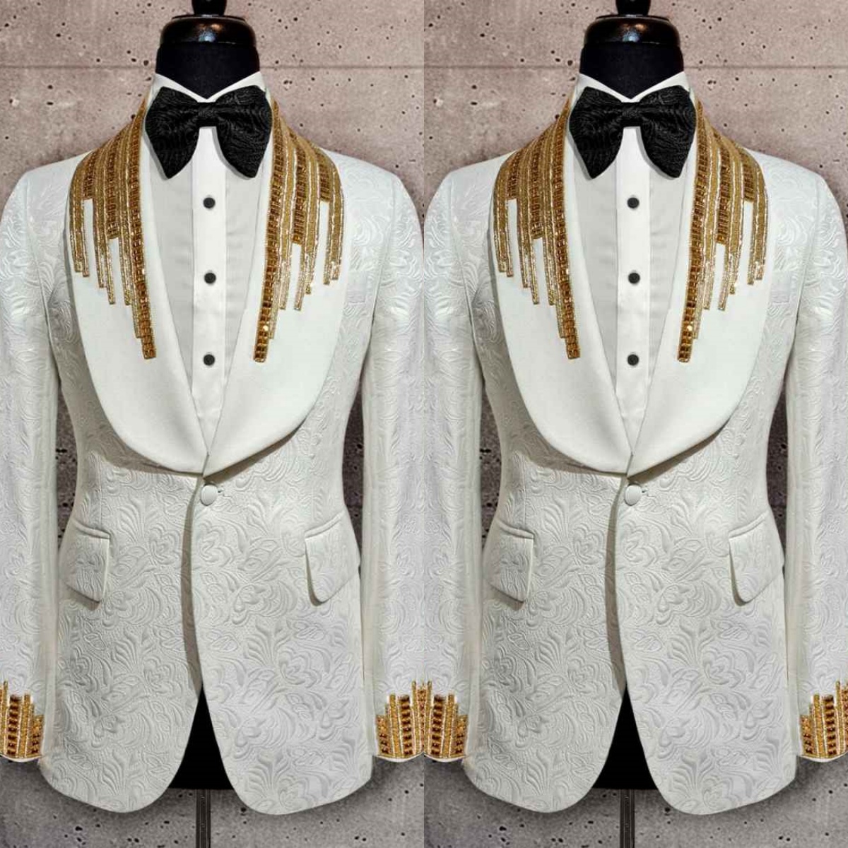 Trim Fit White Wedding Tuxedos 1 Piece Set Jacket Golden Beaded Men Suit Shawl Lapel Customized Groom Wear Party Suits