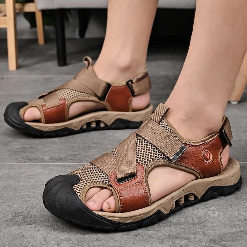 2025 Summer Genuine Mens Casual Outdoor Leather Sandals for Men Beach Roman mens Shoes