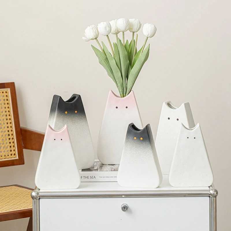 Nordic Cute Cat Style Ceramic Vase Luxury Ornament Flower Arrangement Vase Living Room Bedroom Decoration C251124