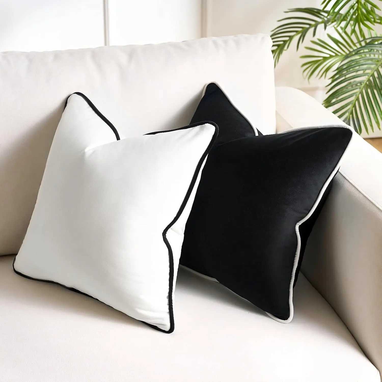 Black and White Gift Pillow Covers for Couch Throw Pillows Accent Home Decor Sofa Modern Decorative Neutral Velvet Cases for Bed G251124
