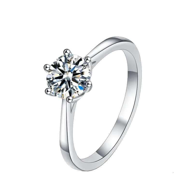 PT950 white gold classic six claws moissanite diamond ring with the same platinum carat moissanite diamond ring luxury simple