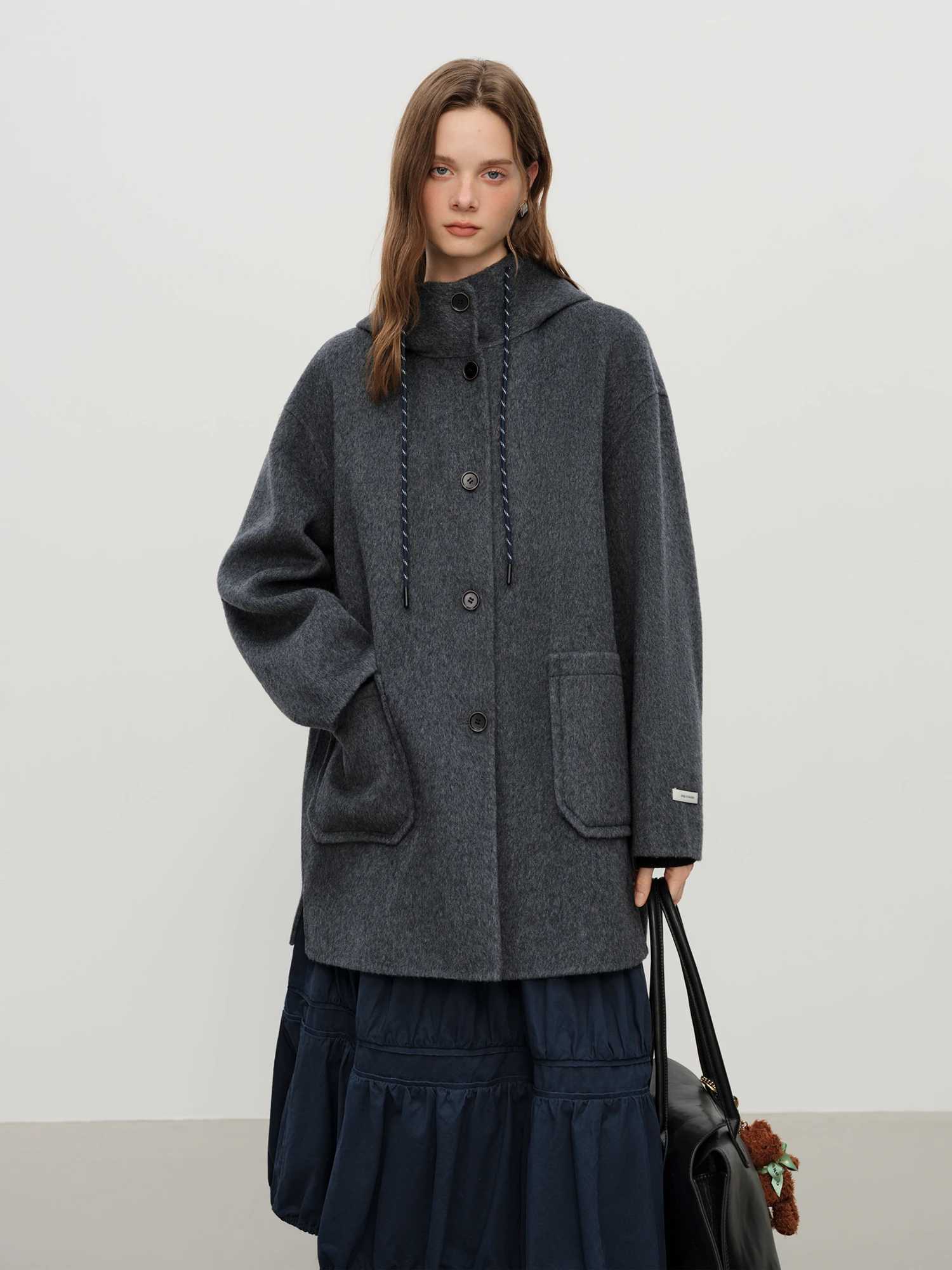 FSLE College Style Age-reducing Hooded Double-faced Wool Coat for Women Mid-length Wool Coat Pockets Gray Girlish J251124