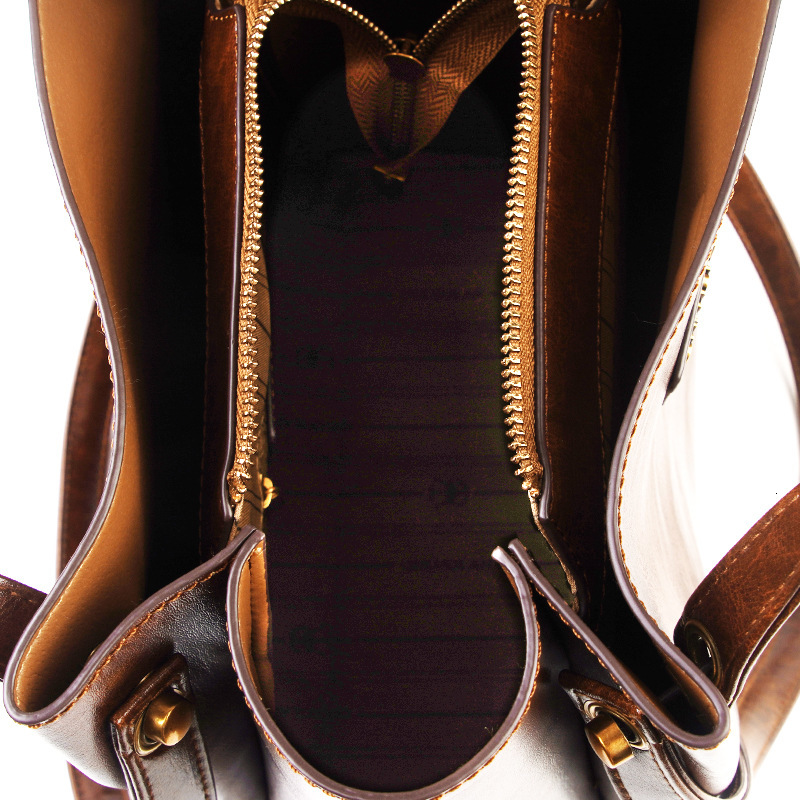 Women S New Crossbody Commuter Versatile Large Capacity Oil Wax Leather Single Shoulder Handbag Tote Bag