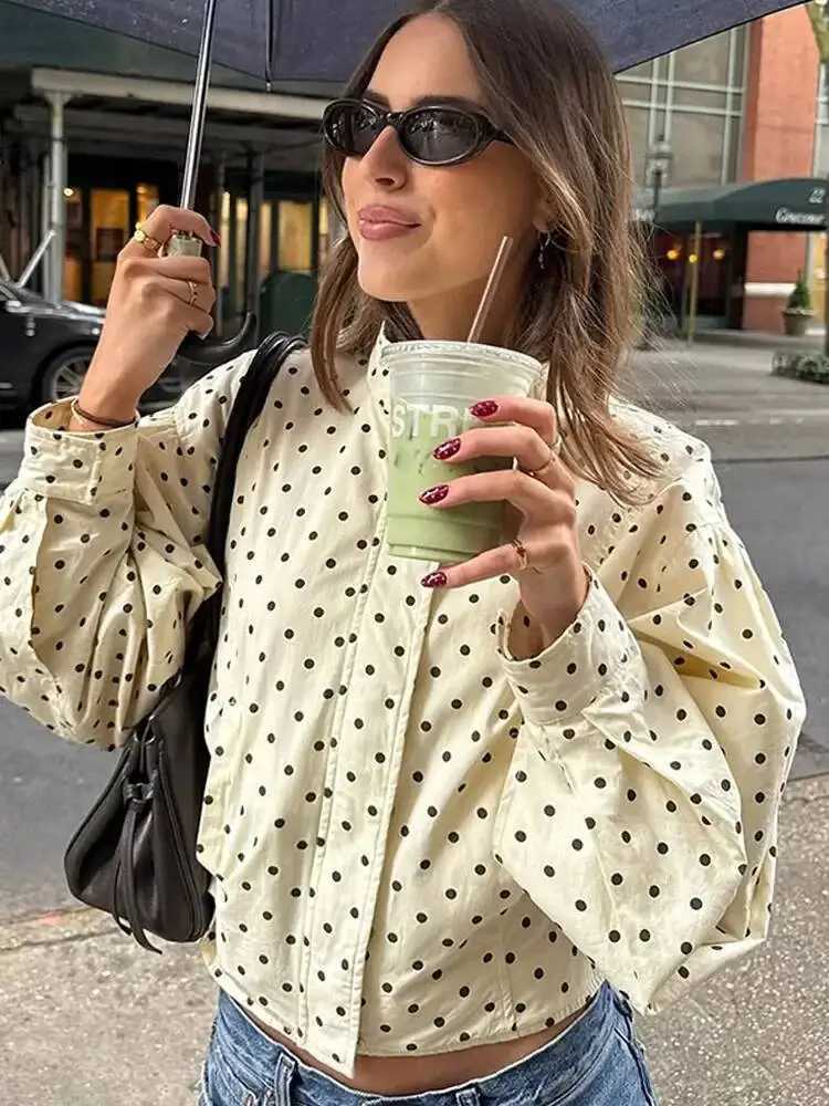 Polka Dot Stand Neck Short Jackets Women Fashion Long Sleeve Patchwork Contrast Slim Coats Casual Lady Street Commute Outerwear J251124