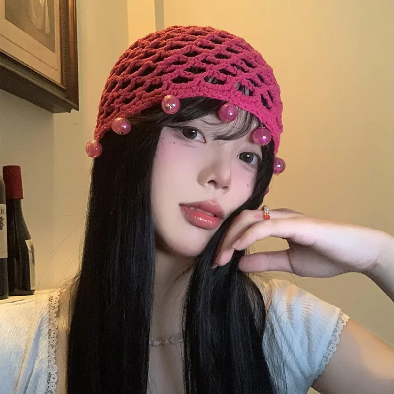 Ins Personalized Beaded Hand-woven Beanies Cap for Women Summer Autumn Travel Po Versatile Retro Hollow Pullover Hat 250420