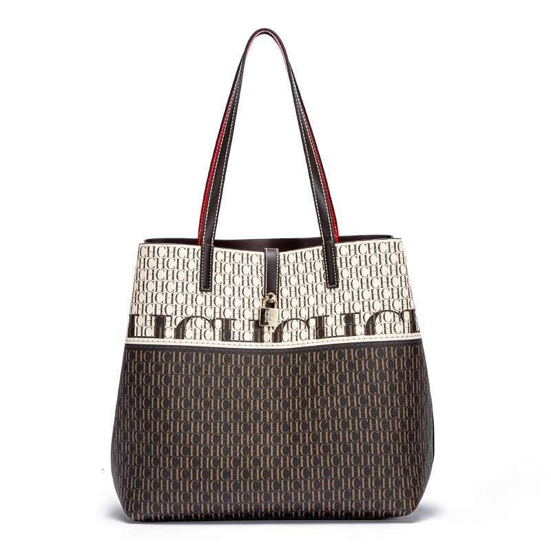 Classic New Handbag Large Capacity PVC Material Exquisite Craftsmanship Fashion Elements Women's Shoulder Bag