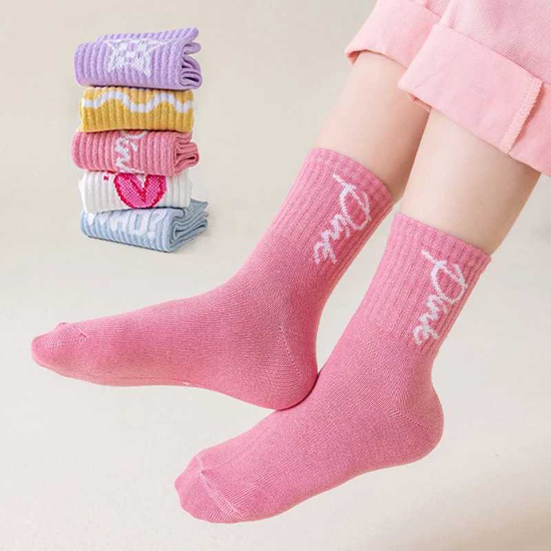 5-Color Mid-high Socks For Girls Aged 1-12 Years Old Autumn Classic Socks Fashionable High-elastic Flat Bottom Love Pattern G251124