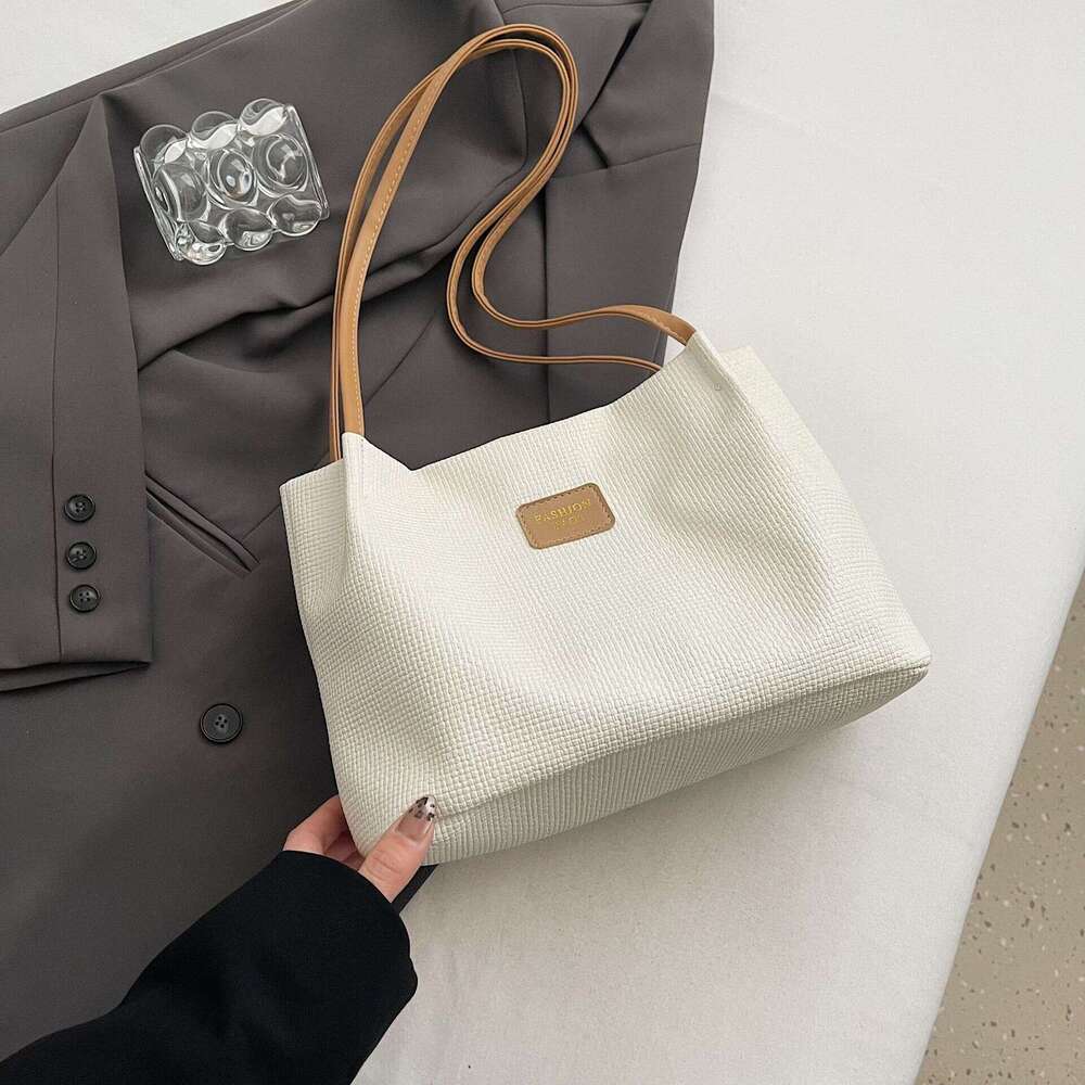 large capacity for women 2025 new autumn versatile simple shoulder bag fashionable commuting tote bucket bag