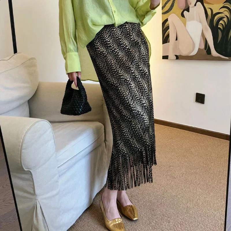 Miyake Style Pleated Skirt for Women 2025 Gold-plated Drooping High-waisted Tassel A-line Skirt for Women 250421