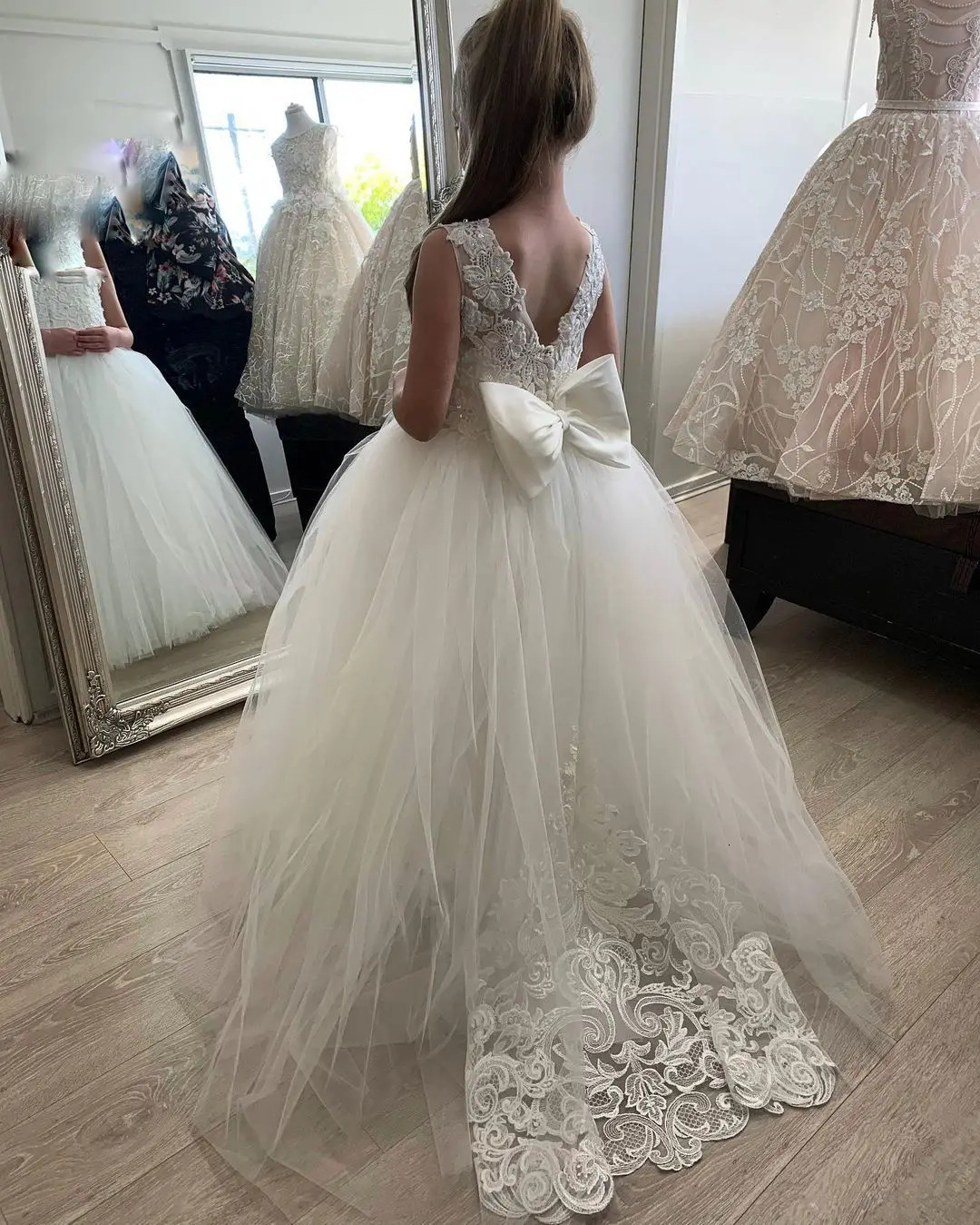 BABYONLINE 3-9 Years Lace Tulle Flower Girl Dresses Princess for Kid Child Wedding Party Long Train Junior Bridesmaid Gown 251124