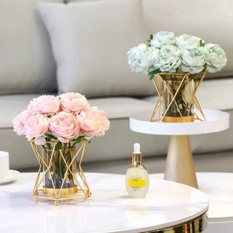 Luxury Wrought Iron Glass Vase - Dining Table Centerpiece Hydroponic Flower Vase Geometric Vase Home Decor C251124