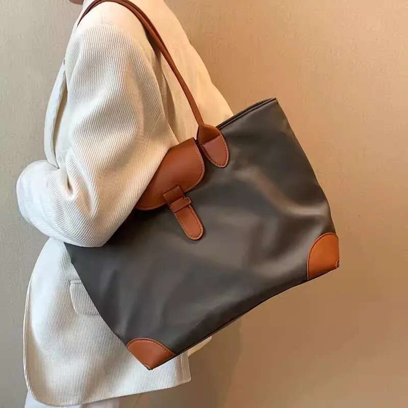 Large Capacity Oxford Tote Casual Travel Shoulder Bag, New High-End And Versatile Commuting Bag